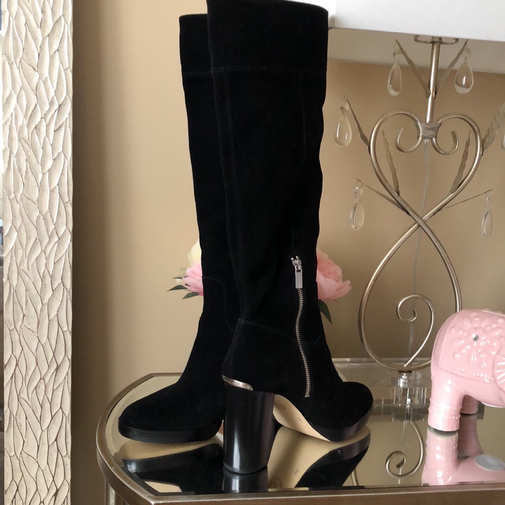 MICHAEL KORS black genuine suede Regina Boots - Picture 5 of 15